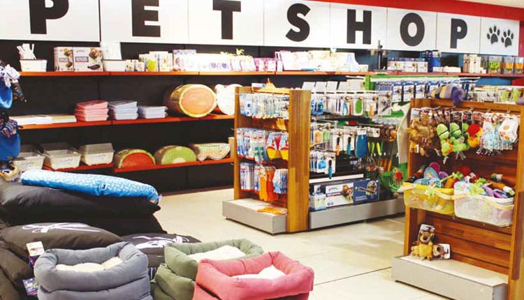 Setor Pet no Brasil movimentou cerca de R$ 67,4 bilhões em 2023 e impulsiona negócios tanto em shoppings quanto no e-commerce